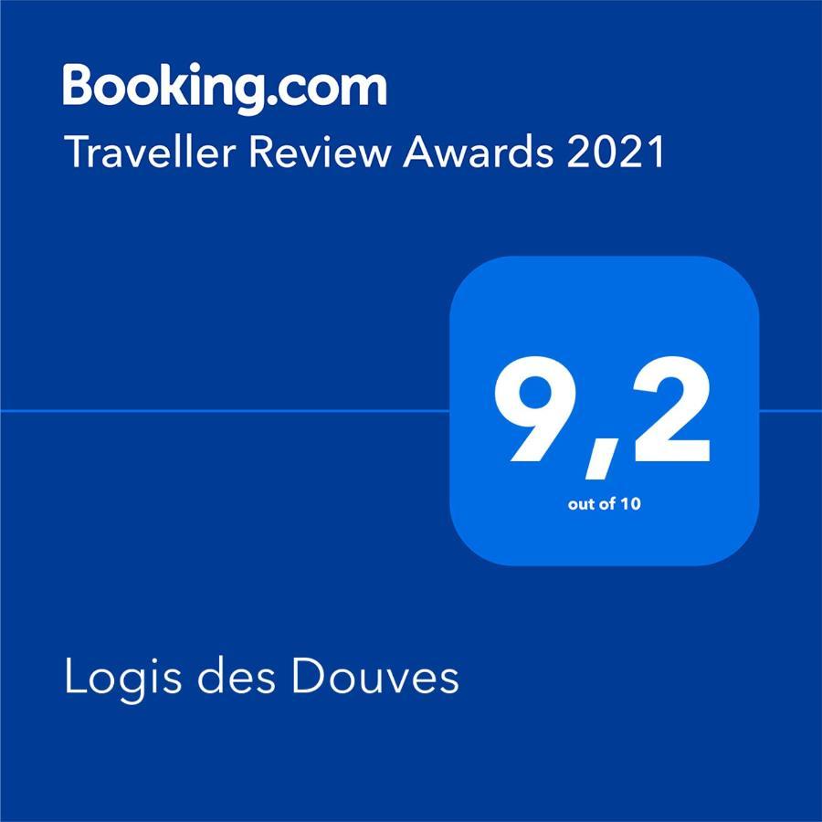 Logis Des Douves Bed & Breakfast Tiffauges Dış mekan fotoğraf